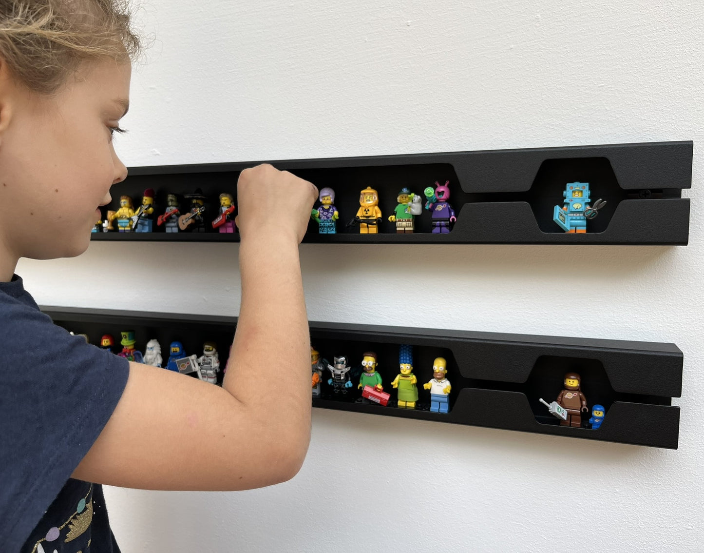 MBA Minifig Display Shelf (Black)